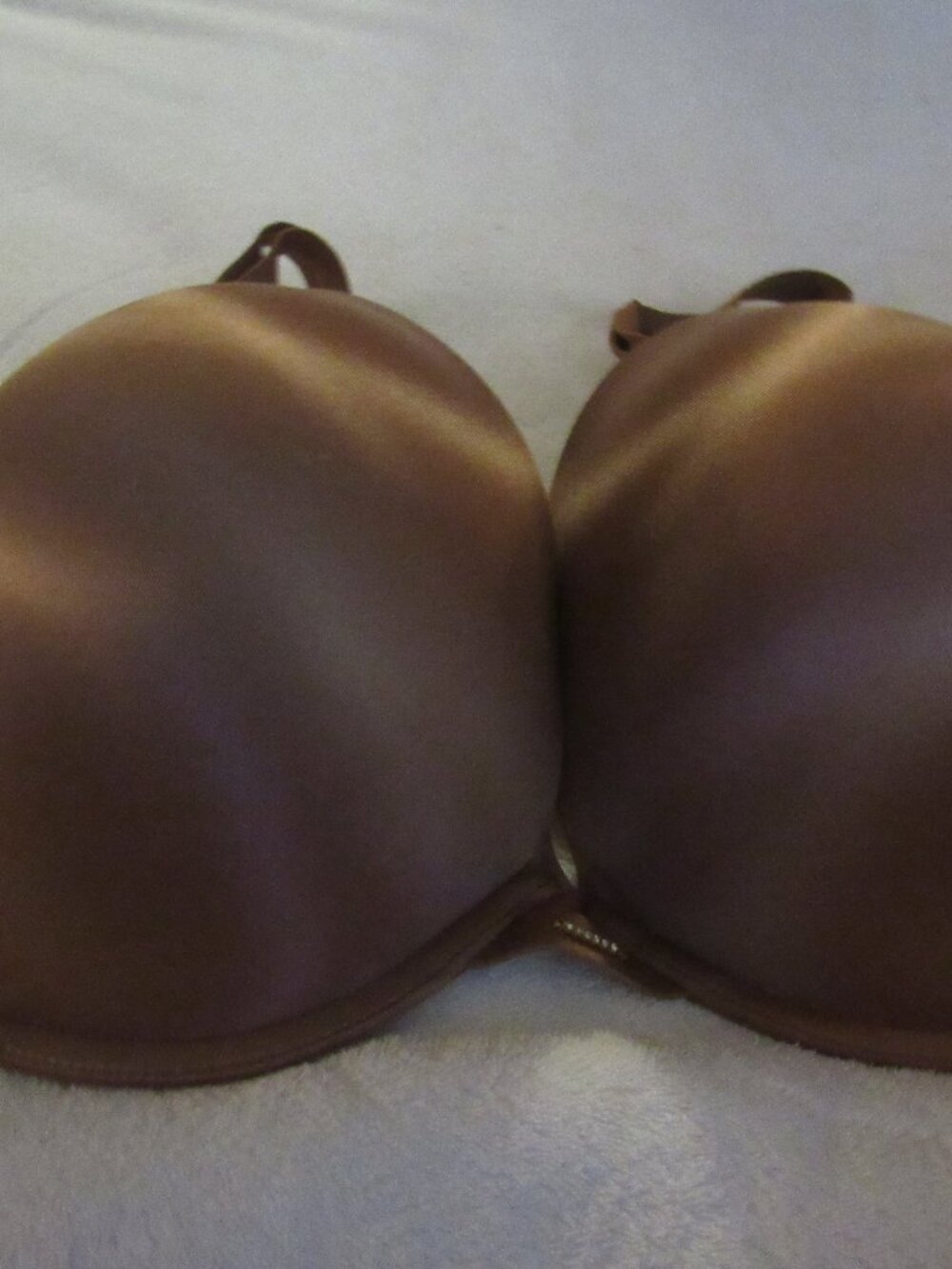 Victoria's Secret Beige Very Sexy Push Up Bra 36G